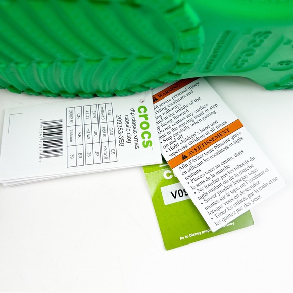 NEW Disney Parks Christmas Crocs Holiday Presents Mickey Friends 3D Clogs M8/W10 - Picture 8 of 8